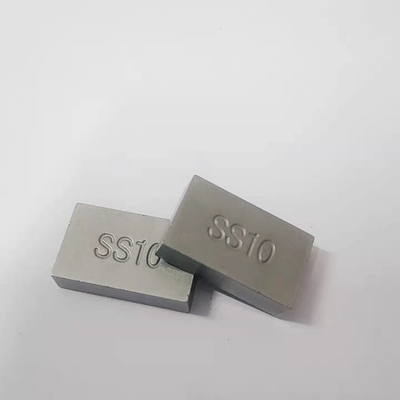 Tính dẫn nhiệt 90-110 W/m·K Dải Tungsten Carbide với bề mặt được đánh bóng